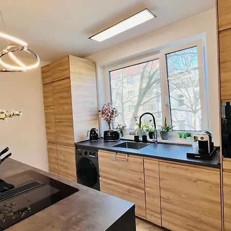Apartment Central Designer 3 Apt With Terrace & Parking