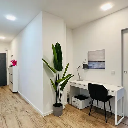Central Designer 3 Apt With Terrace & Parking Appartement